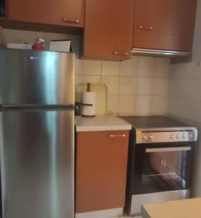 2doors & Free Parking